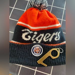 Detroit Tigers one size fits all winter hat with COVID-19 safety key.
